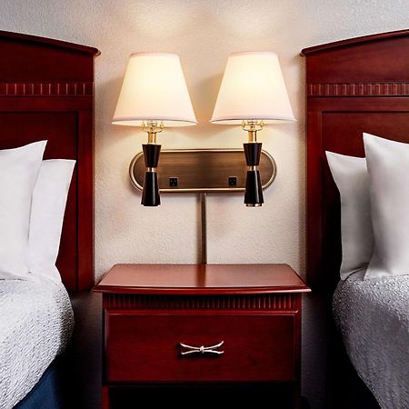 Hampton Inn Longmont Dış mekan fotoğraf