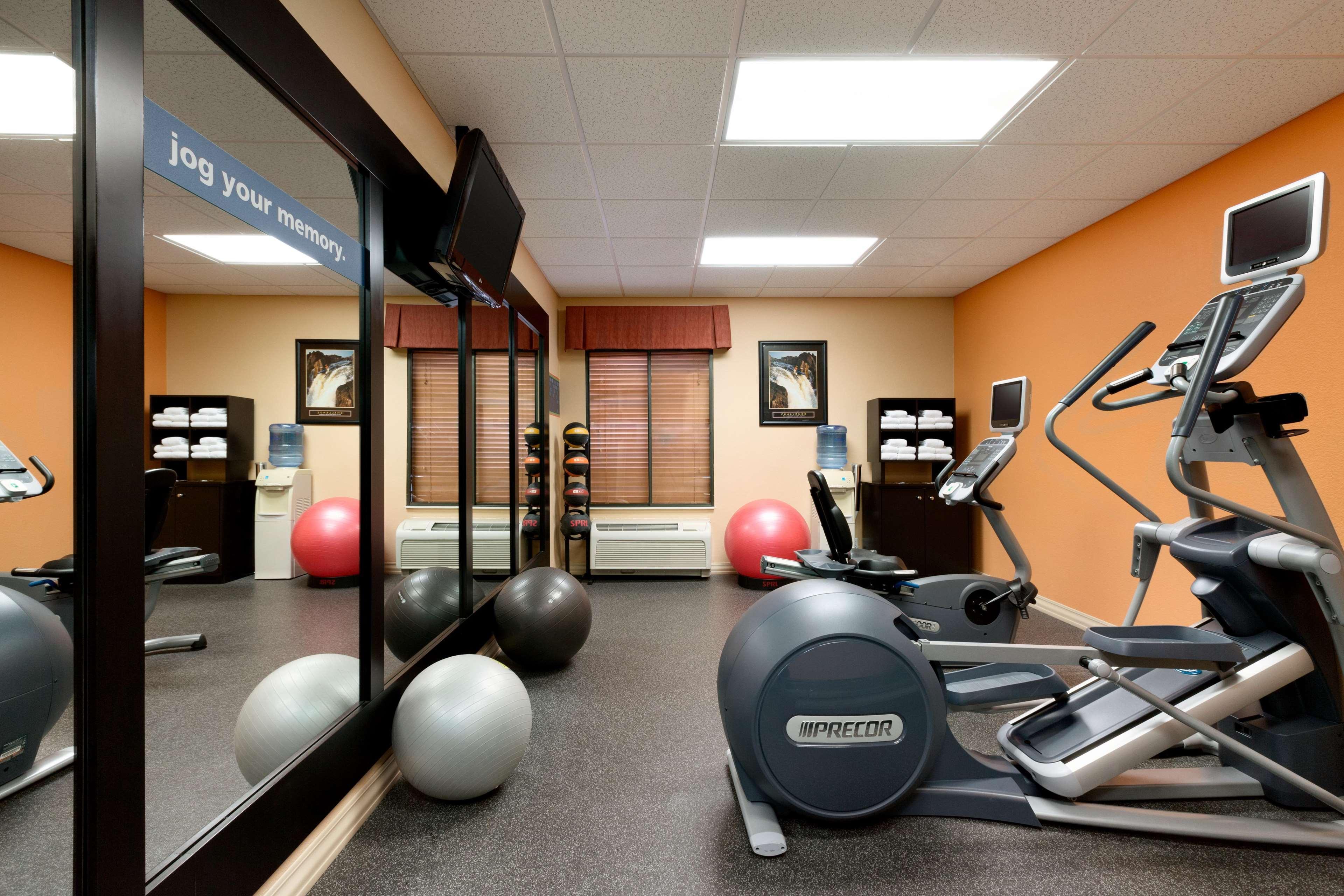 Hampton Inn Longmont Dış mekan fotoğraf