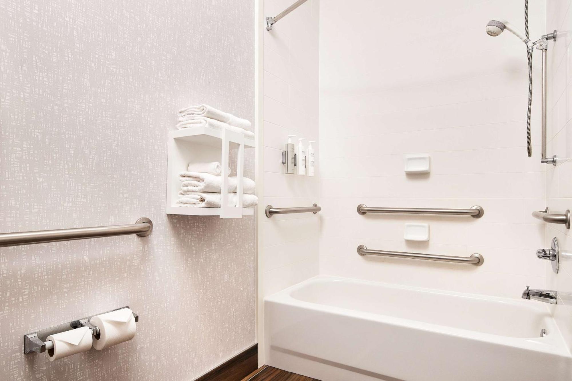 Hampton Inn Longmont Dış mekan fotoğraf