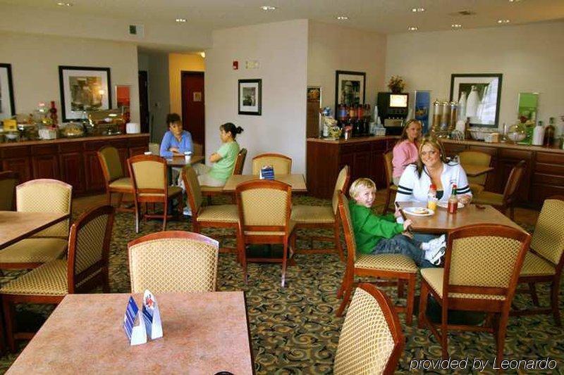 Hampton Inn Longmont Restoran fotoğraf